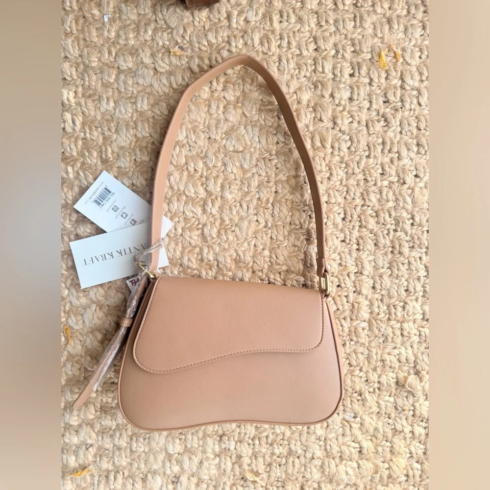 Antik Kraft Tan Bag - Picture 1 of 2